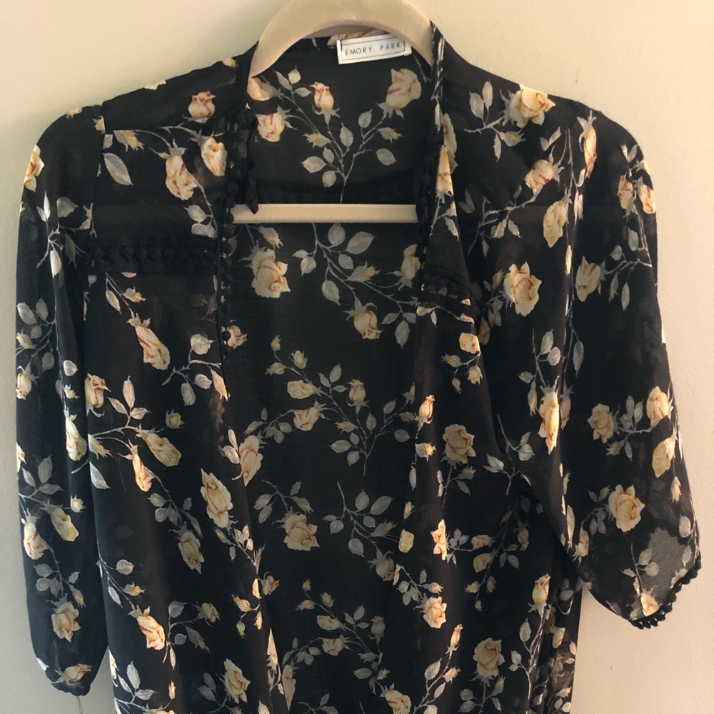 Landy Crochet Trim Kimono